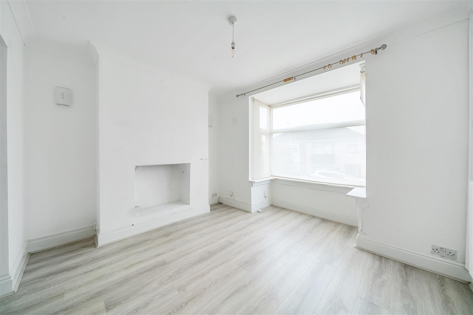 St. Elmo Avenue, St. Thomas, Swansea, SA1 8DR